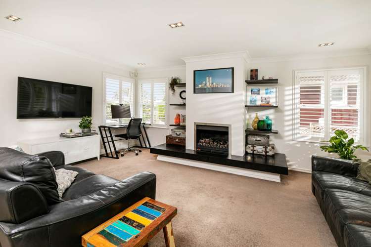 16 Weatherly Road Torbay_11