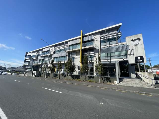 Quality Office with Modern Fitout