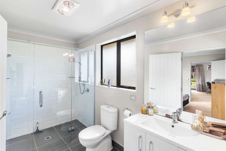 1 Heathridge Place Lincoln_16