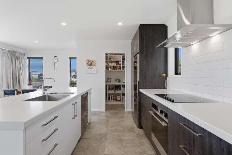 31 Honeyfield Drive Whalers Gate_4
