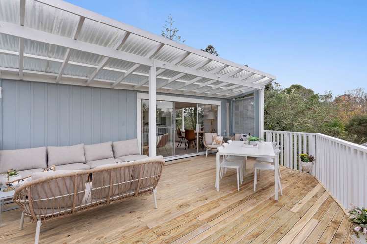 36 D'Oyly Drive Stanmore Bay_11