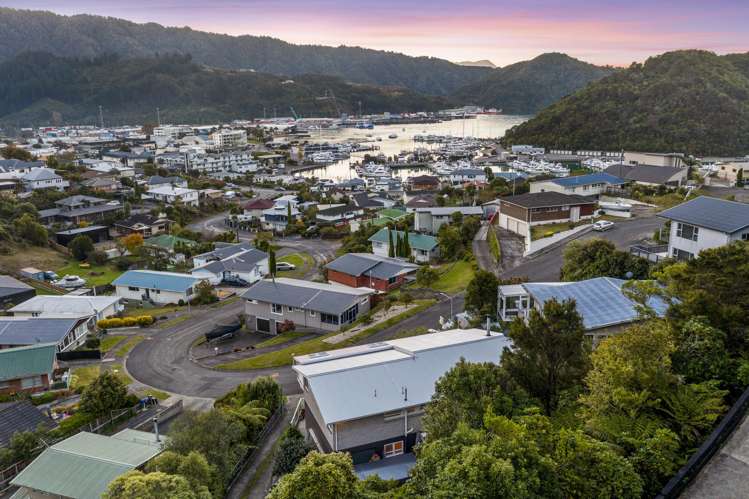 29 Seaview Crescent Picton_18
