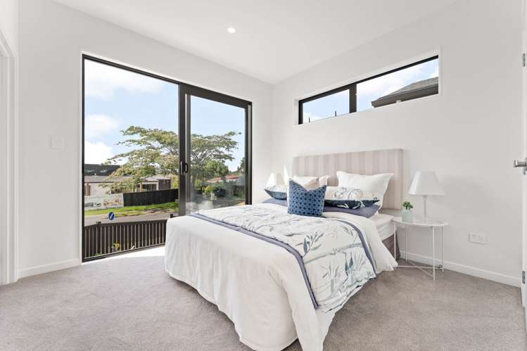 2 Lingham Crescent Torbay_11