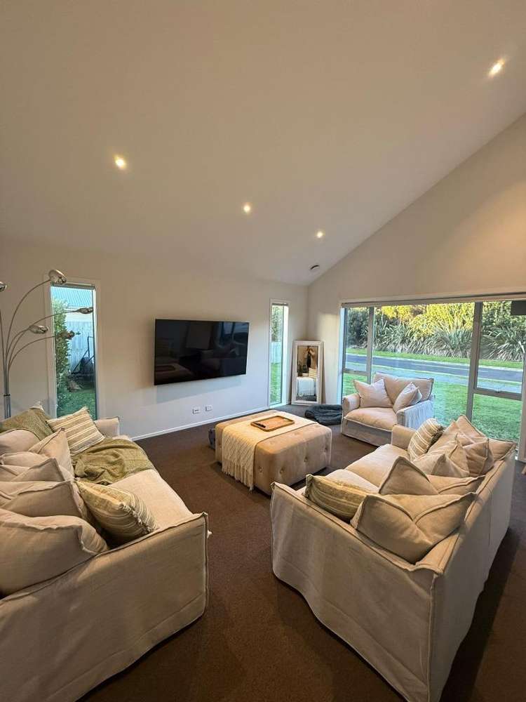 7 George Town Drive Beachlands_1