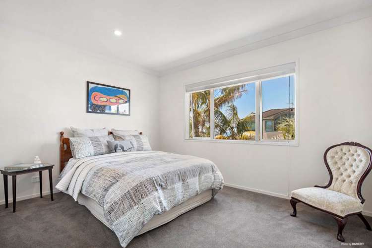 227 Beach Road Campbells Bay_12