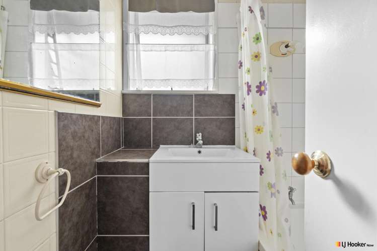 52 Hobart Crescent Wattle Downs_11