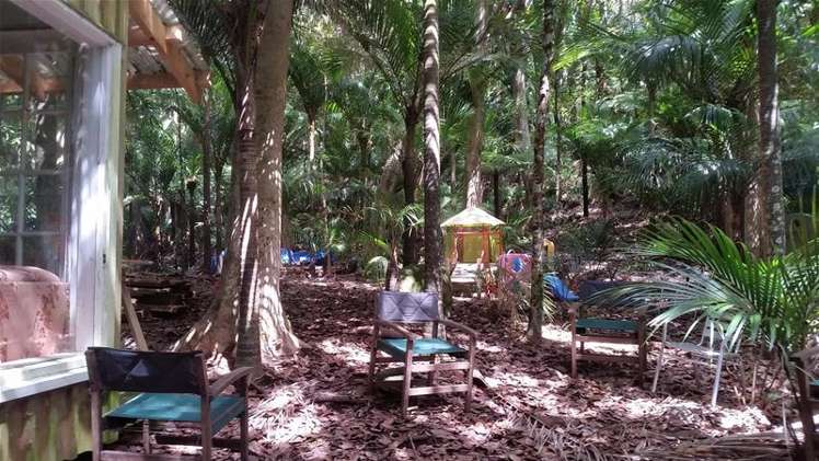 17 Waikarekare Lane Karekare_3