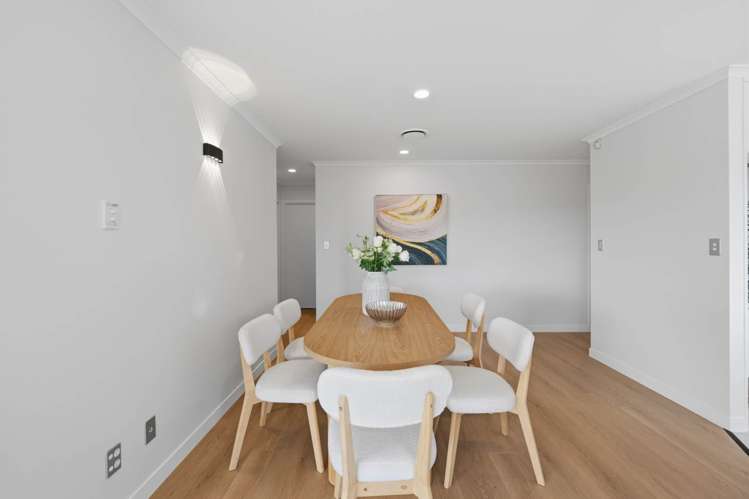 8 Caldecote Place Flat Bush_9