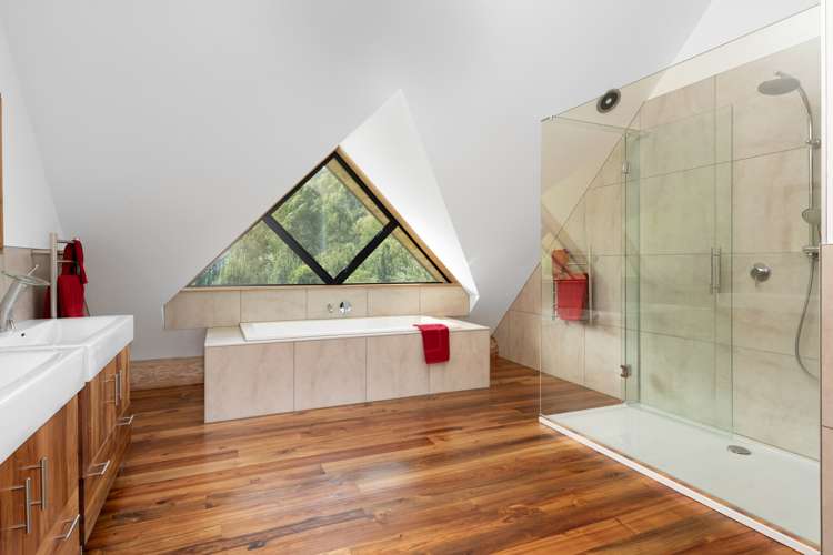 79 Waikakaho Road Tuamarina_8