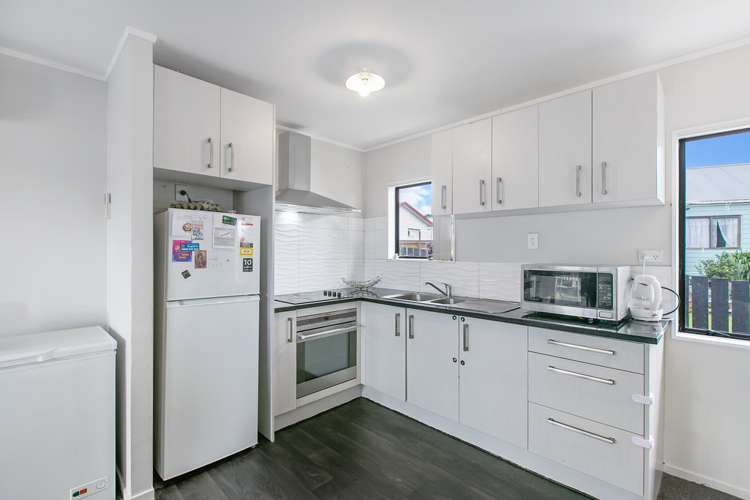 2/53 Maplesden Drive Clendon Park_2