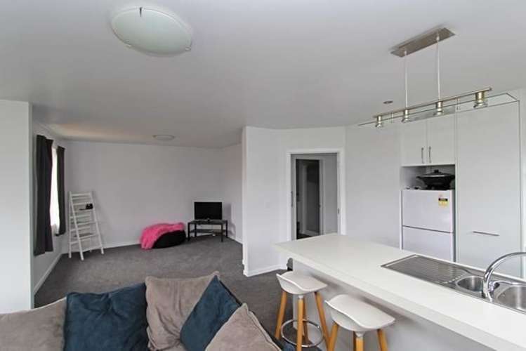 4/63 Royal Crescent Saint Kilda_3