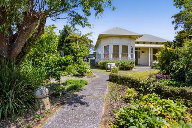 207 Egmont Street Patea_1