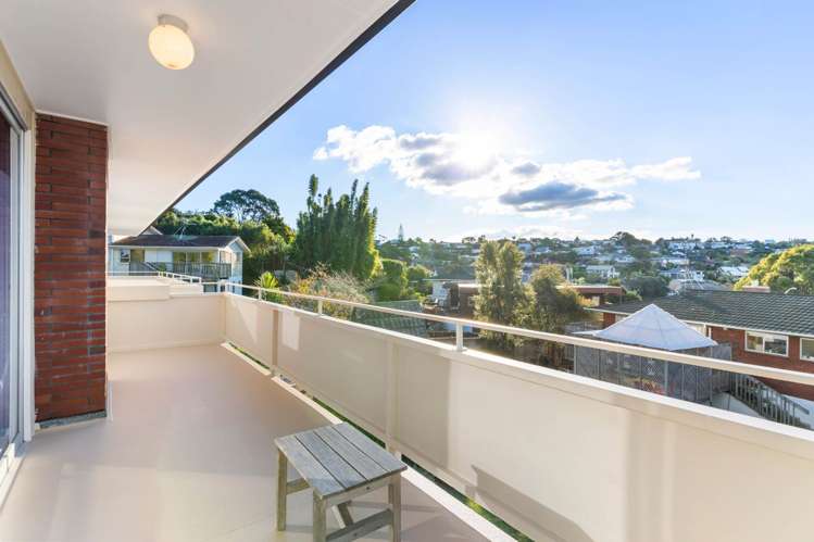 56 Mayfair Crescent Mairangi Bay_44