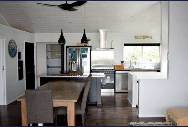 406 Thames Coast Road Te Puru_2