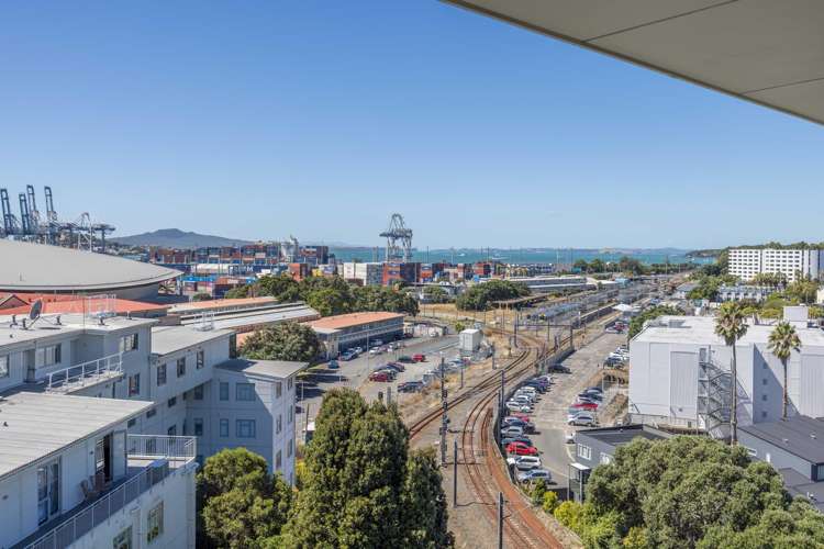 1010/8 Ronayne Street Auckland Central_2