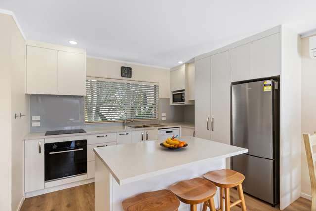 2 Elwarth Way Ranui_3