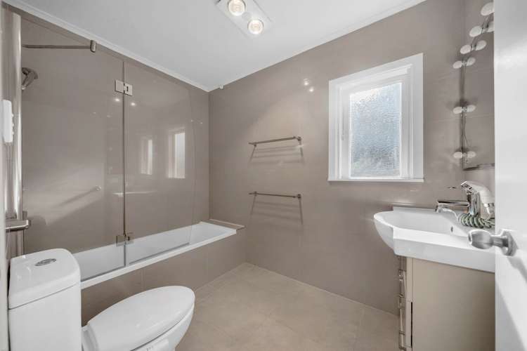 685 Hillsborough Road Mt Roskill_9