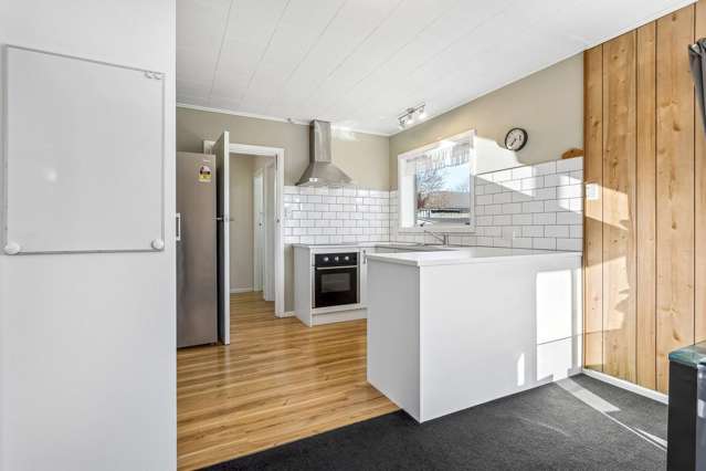 12 Wimborne Crescent Aranui_3