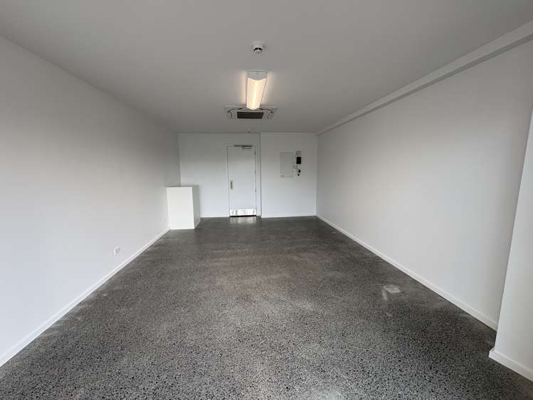 G03/2 Oakley Avenue_0