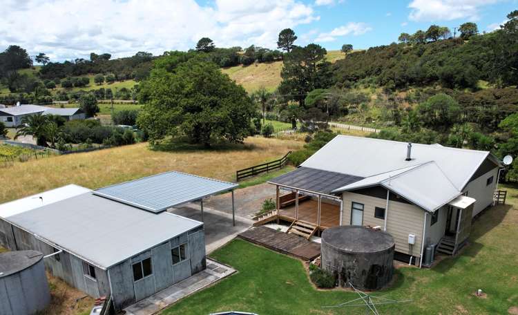 378 Notorious West Road_0