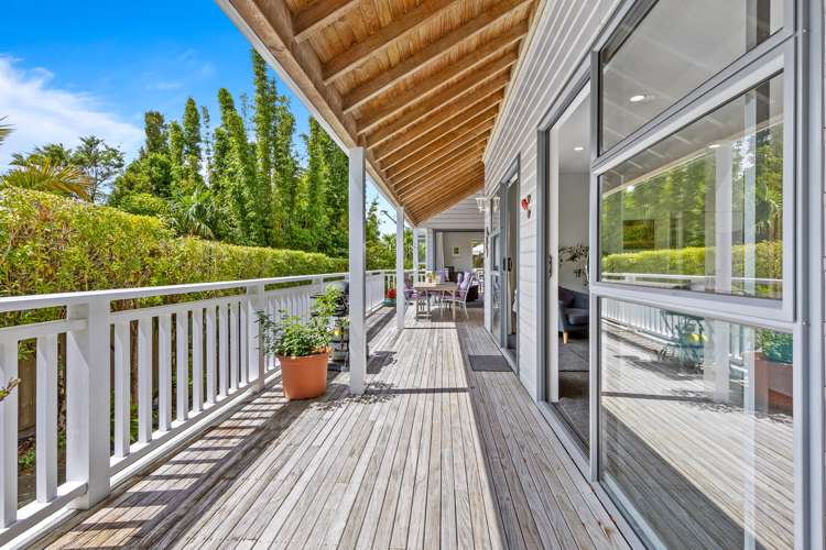 3a Cron Avenue Te Atatu South_1