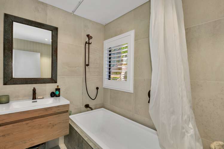 23 Giles Road Ostend_15