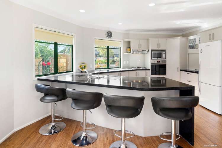 28 Trossach Place Wattle Downs_9