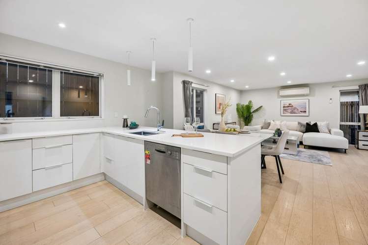 1 Agnes Court Silverdale_11