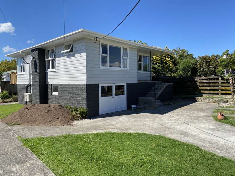 1 Graham Avenue Te Atatu Peninsula_12