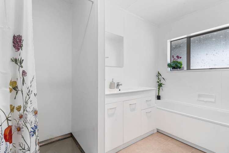 80 Torkar Road Clarks Beach_22