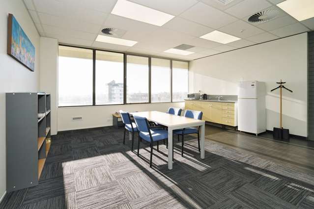 A/11 Garden Place Hamilton Central_4