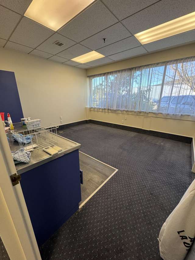 Ground -3/504-510 King Street North Hastings_4
