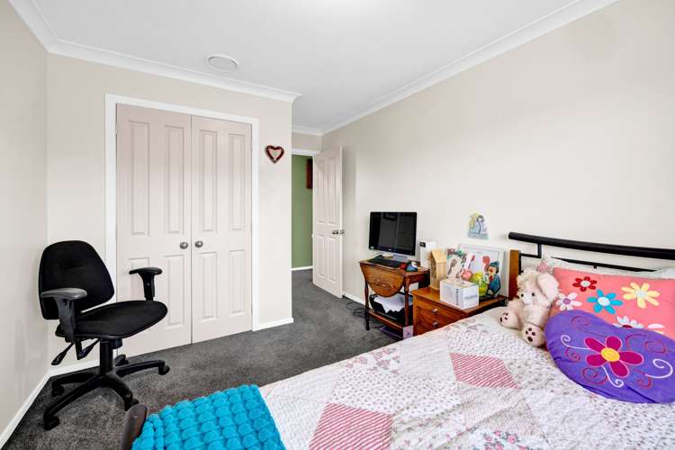 15 Auroa Road Otakeho_15