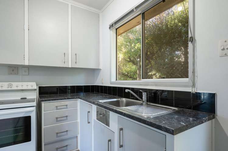 2/107 Parkers Road Tahunanui_6