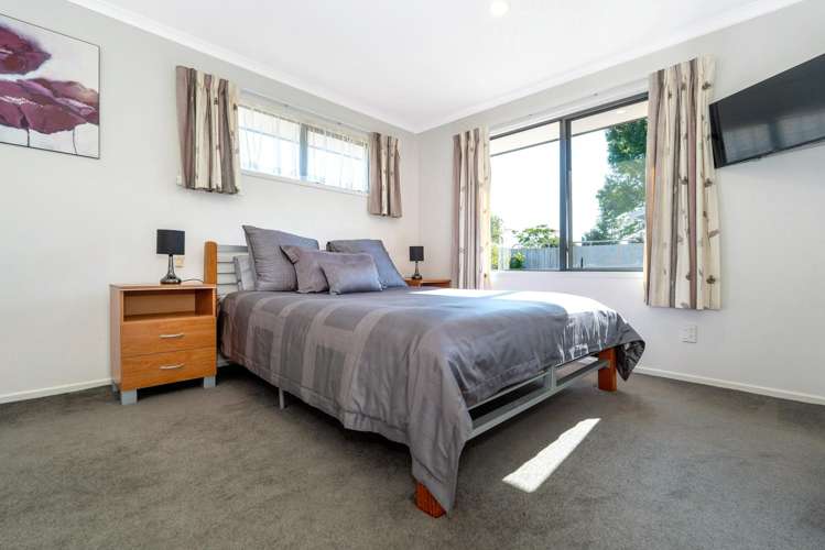 18 Leon Street Riverdale_8