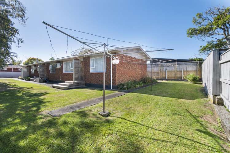 2/112 Roy Street Palmerston North_14