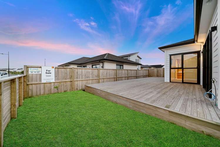 28 Korowhiti Road Clarks Beach_7