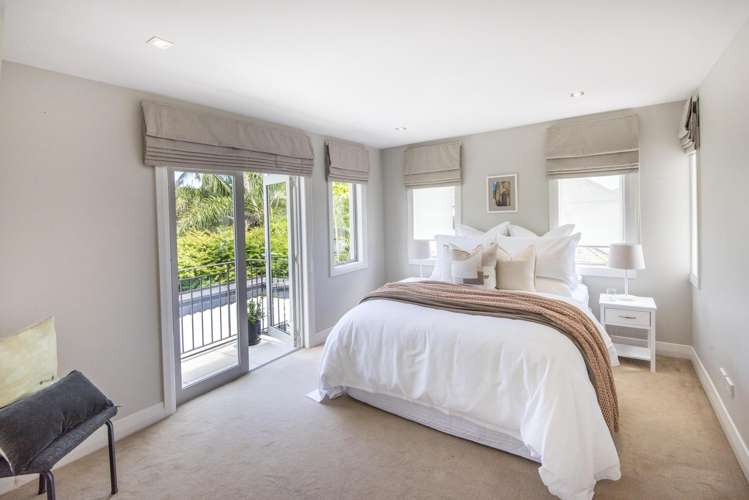 23 Seacliffe Avenue Belmont_21