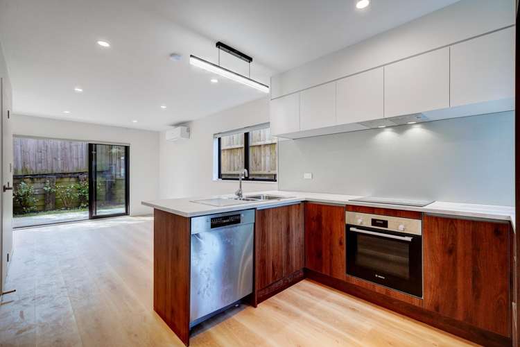 14/237 Swanson Road Henderson_3