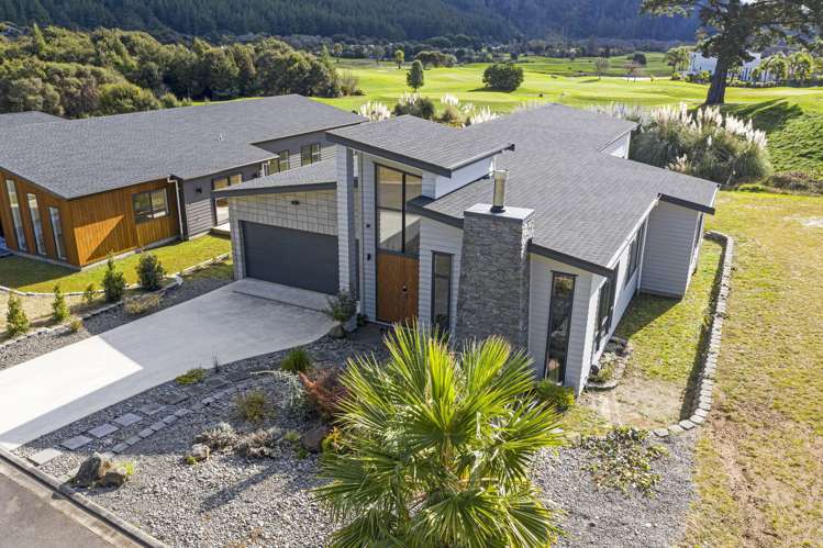 76 Pinehurst Drive Pauanui_17