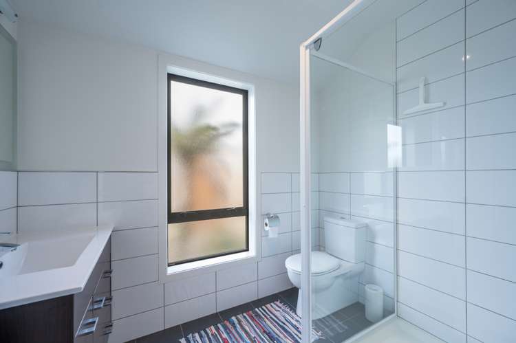 28 Cambelldon Crescent Stoke_23