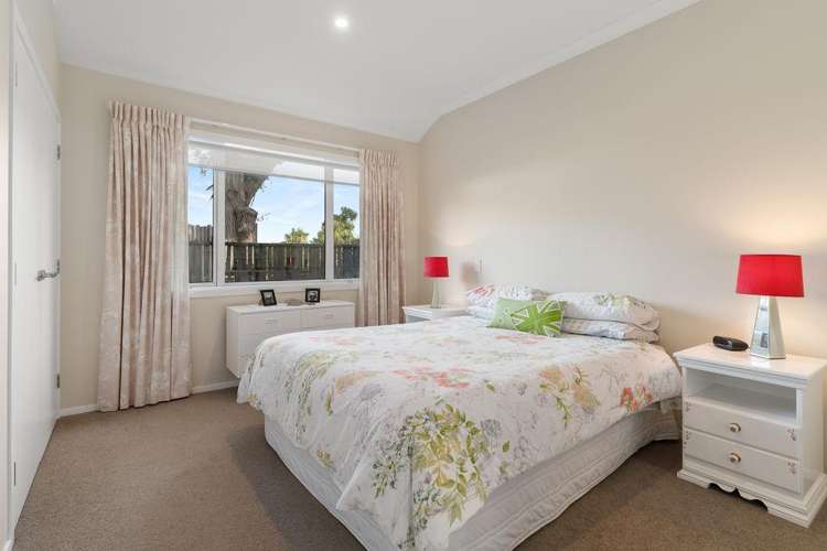 2 Dixon Street Carterton_15