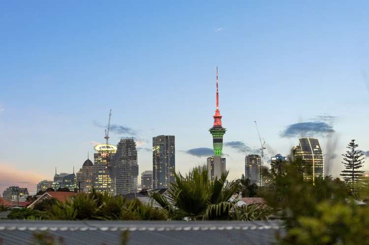 11 Ewen Alison Avenue Devonport_20