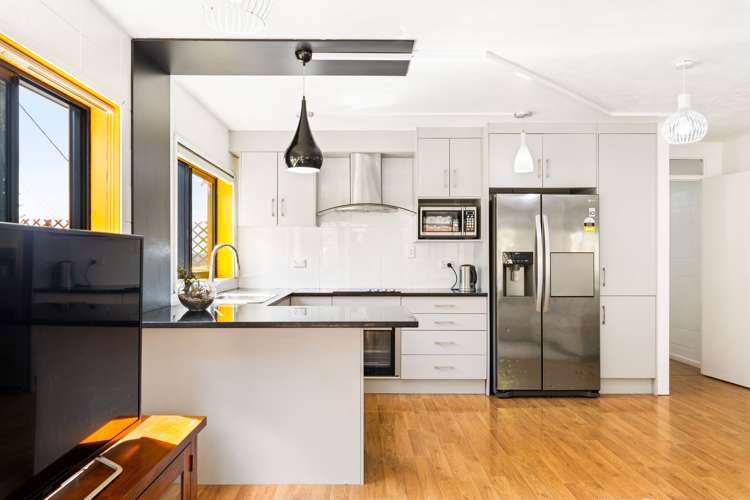 3/27 Rangatira Road Birkdale_6