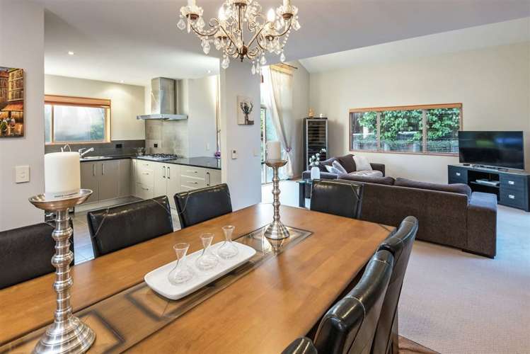 10 Chard Place Flat Bush_8