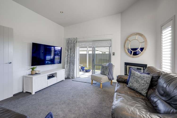 16 Begley Place Frimley_9