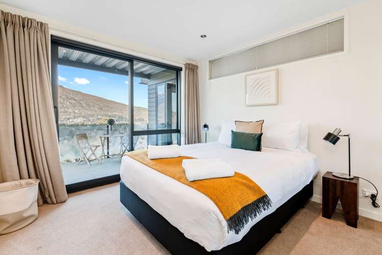 22 Goldrush Way Queenstown_5