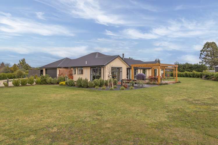 19 Landsborough Drive Darfield_20