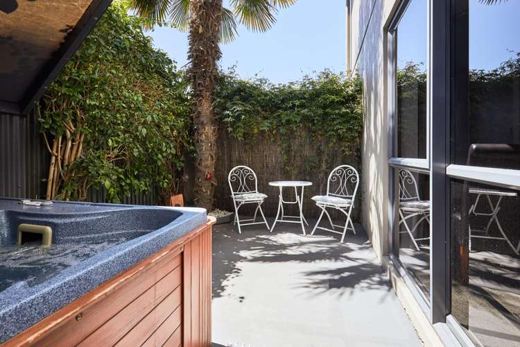 78 Charles Street Blenheim Central_17