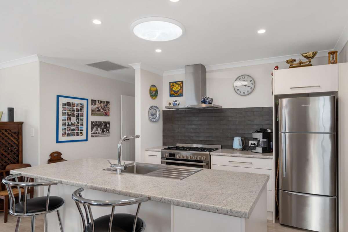 40 Charlotte Drive_4